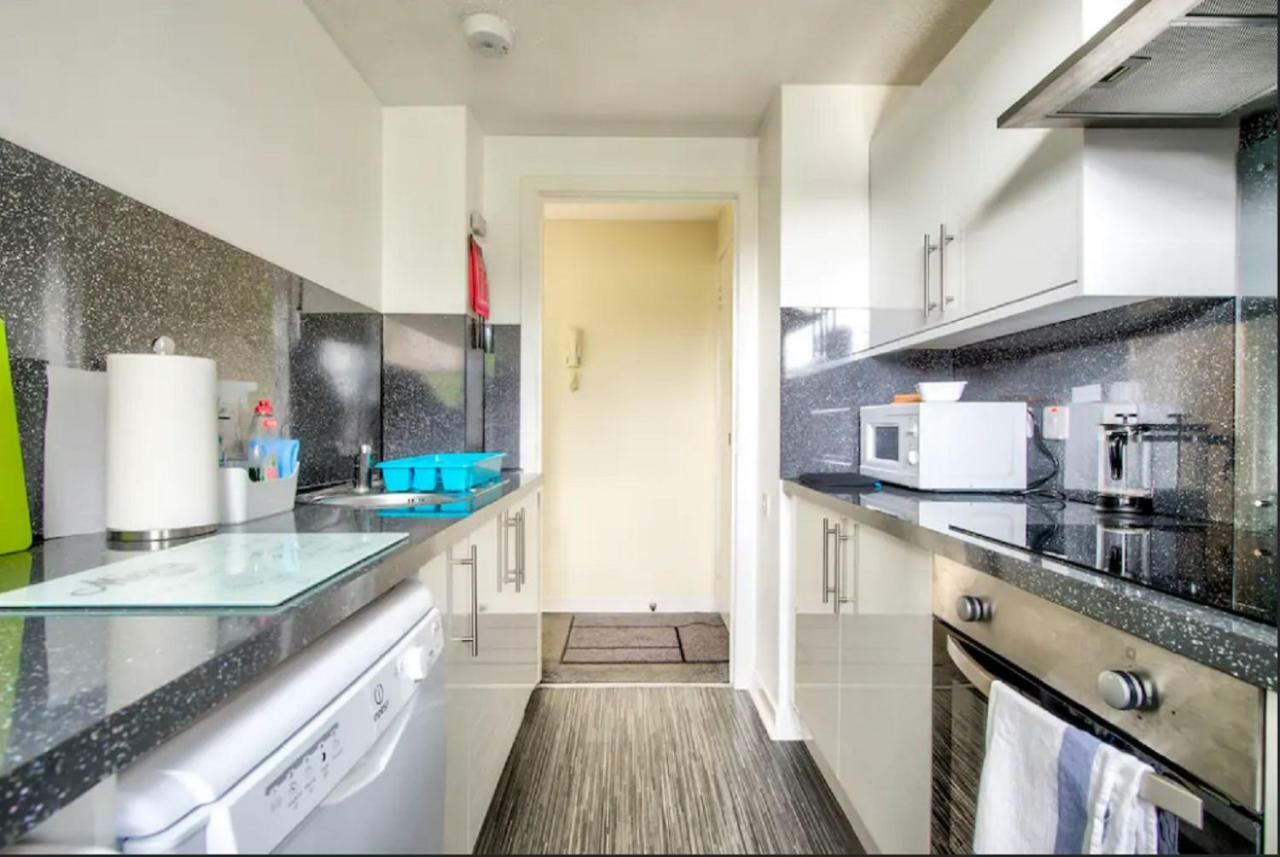 Charming 1 Bed Apartment With Castle View EDI Eksteriør bilde