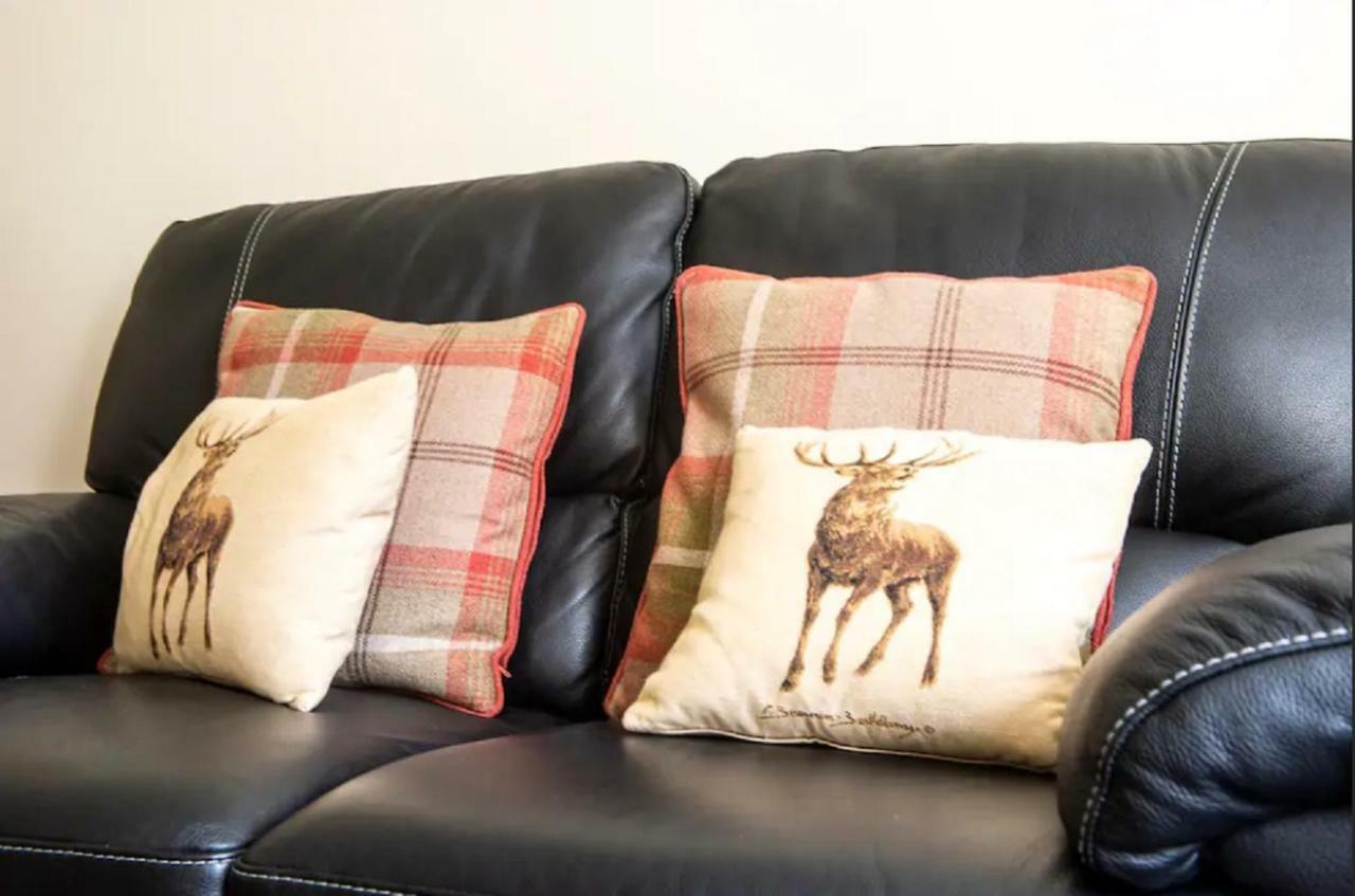 Charming 1 Bed Apartment With Castle View EDI Eksteriør bilde